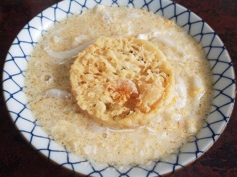 創味シャンタンで！あったかい玉子うどん